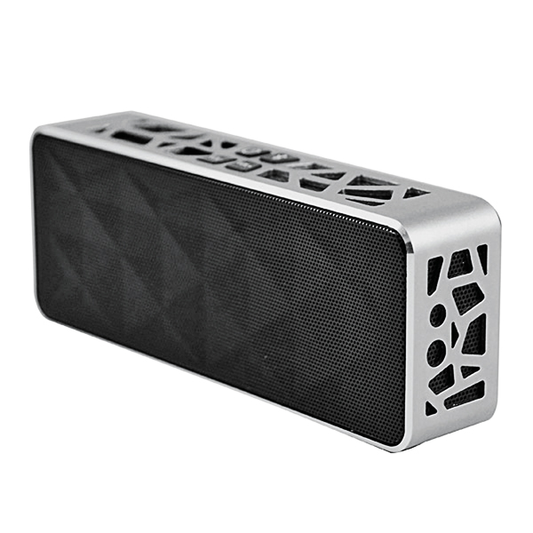 PeriPower Mini BOX 輕巧好攜機身採用鋁合金材質、立體菱格紋包覆音箱，四周側邊以巢狀造型加強堅固度。支援藍牙、免持通話功能。售價1,490元。