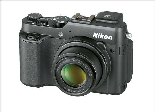 Nikon P7800