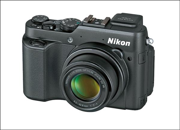 Nikon P7800