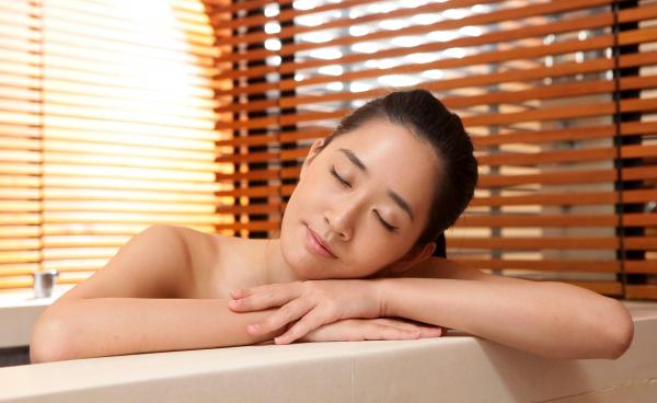 王妤嫻天生麗質，在拍攝換季保養單元時，可以看出她的膚質極佳。（本報資料照）