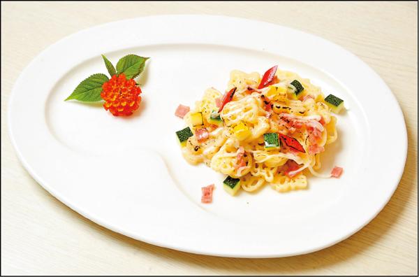 白醬培根義大利麵