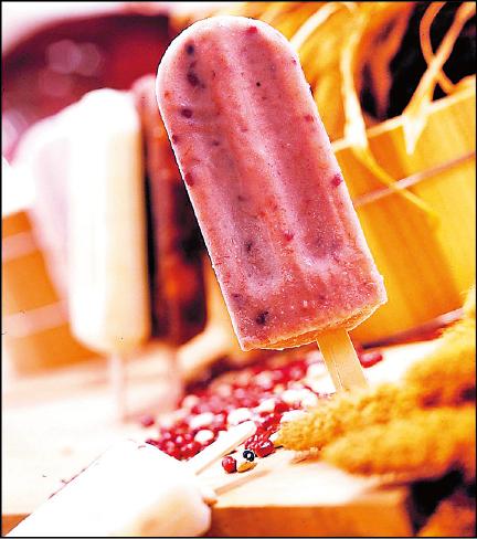 京站快閃店「枝仔冰城」的傳統冰棒是品牌最受歡迎的系列，售價20元／支。圖片提供／京站