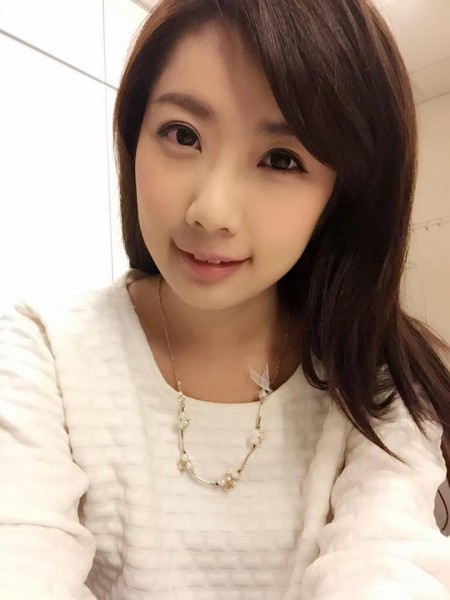 九把刀坦承真心喜歡周亭羽,再度引發網友不滿。(圖片取自周亭羽臉書) 九把刀坦承真心喜歡周亭羽,再度引發網友不滿。(圖片取自周亭羽臉書)