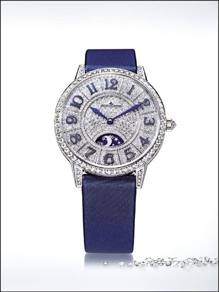 積家Rendez-Vous Night & Day約會系列女裝日夜顯示腕錶。白金錶殼（36mm）。錶盤採克拉各異鑽石漸變鑲嵌。自動上鏈機芯。價格1,660,000元。（Jaeger-LeCoultre提供）