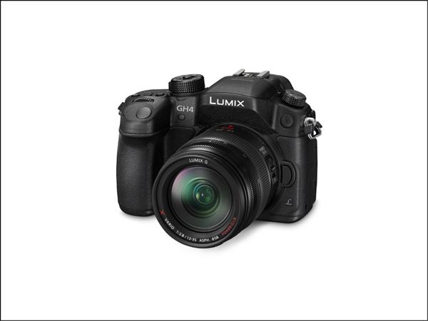 Panasonic GH4，單機身售價49,900元，登錄會員即送獨家好禮「原廠U3 64GB SD記憶卡(價值4,990元)」。