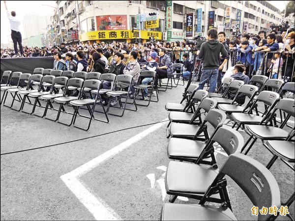 演唱會現場還特別為氣爆意外中罹難或重傷家屬保留座位區。(記者陳慧玲攝) 演唱會現場還特別為氣爆意外中罹難或重傷家屬保留座位區。(記者陳慧玲攝)