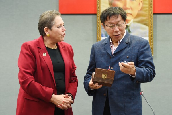 柯文哲今天上節目受訪。(資料照,記者張嘉明攝) 柯文哲今天上節目受訪。(資料照,記者張嘉明攝)