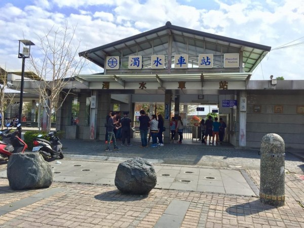 李坤城分享2人愛的足跡,遍至集集、濁水。(取自李坤城臉書) 李坤城分享2人愛的足跡,遍至集集、濁水。(取自李坤城臉書)