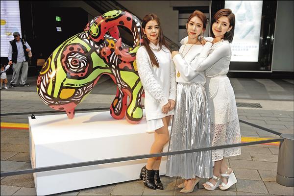 Dream Girls與藝術家Andy Yen合作打造「細胞羊」，繽紛的色彩象徵新的一年充滿活力。（圖文：記者趙世勳）