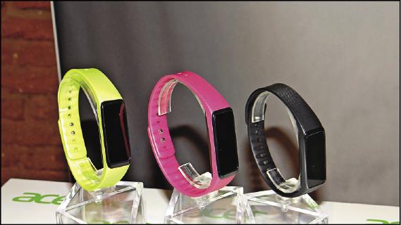 宏碁智慧手環Liquid Leap+可換錶帶，共綠、桃紅、黑三色。