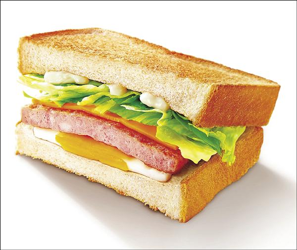 麥當勞嫩蛋哈姆Q吐司：超值早餐49元（含主餐及33元冷熱飲）、單點39元；有氧早餐69元（含主餐、薯餅及33元冷熱飲）。