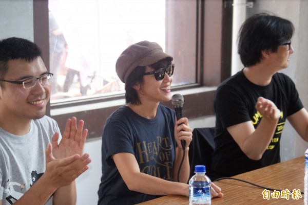 何韻詩下午應邀出席大港開唱「大是大非」講堂暢談參與同志平權運動。(記者黃佳琳攝) 何韻詩下午應邀出席大港開唱「大是大非」講堂暢談參與同志平權運動。(記者黃佳琳攝)