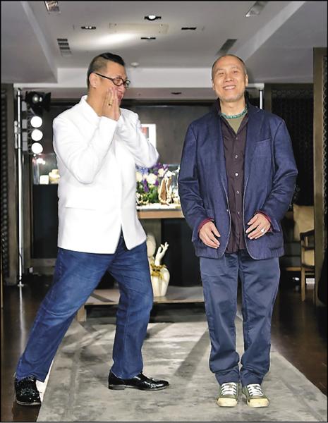 時尚教父洪偉明（左）與資深服裝設計師呂芳智（右）一起打造Luhong Couture。