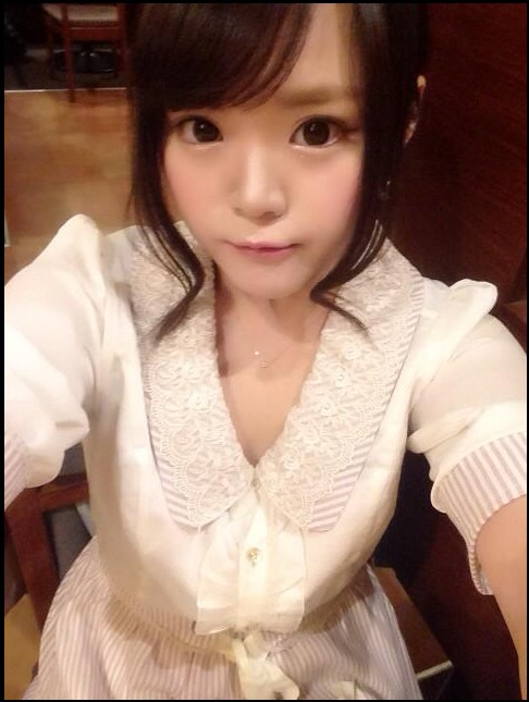 田口成美在推特上PO的自拍照。（取自田口成美推特）