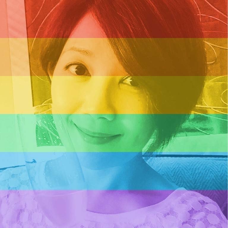 歌手梁靜茹也換成美麗彩虹。（取自臉書）