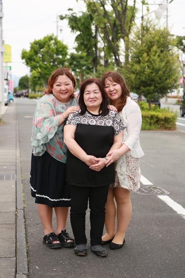 網友稱女兒跟媽媽根本一個樣。（取自日網）