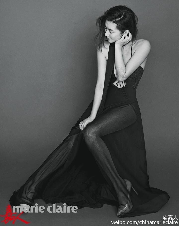 Selina被網友讚喻為正能量偶像。(取自《嘉人》微博)