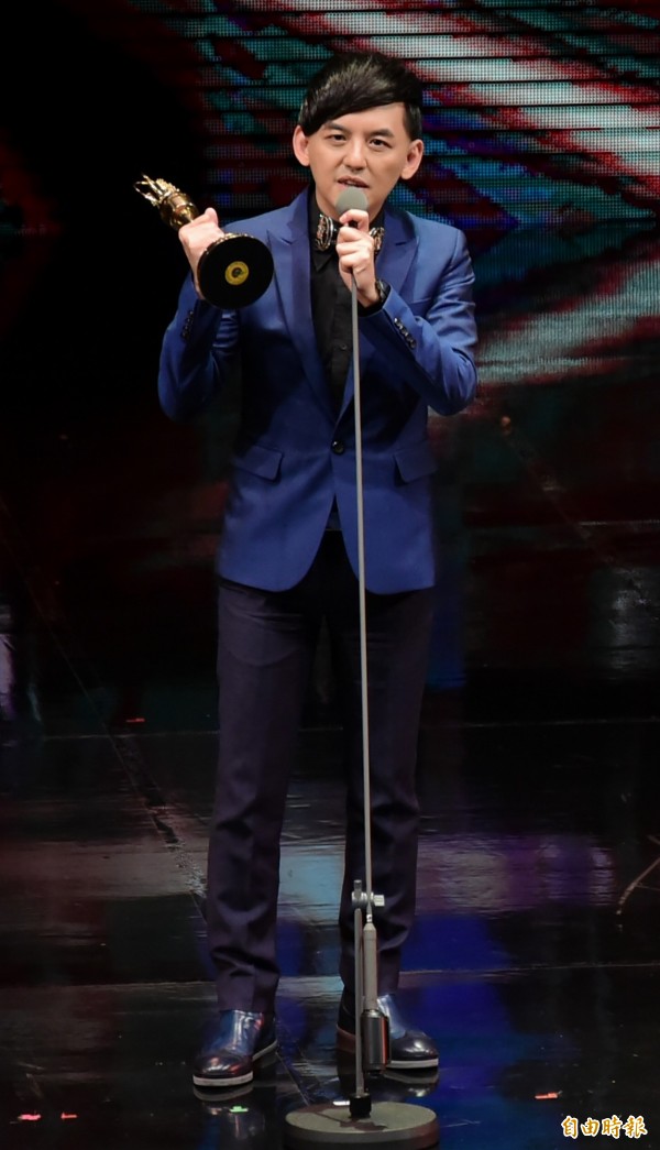 佼佼說,他很謹慎思考婚姻,希望能夠一次完美。(記者胡舜翔攝) 佼佼說,他很謹慎思考婚姻,希望能夠一次完美。(記者胡舜翔攝)