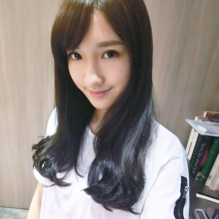 于大夢被拍到搭上辰亦儒。（翻攝自于大夢臉書）
