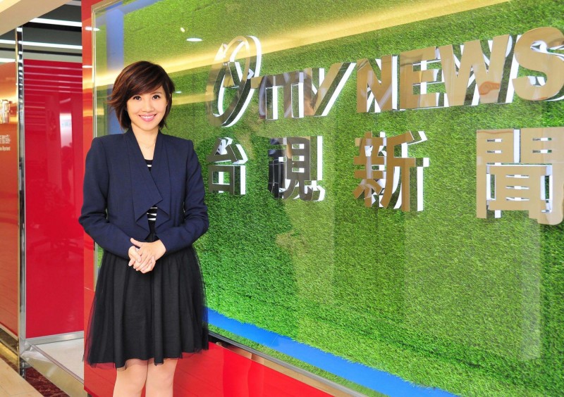 主播林益如率領6組採訪記者，分批前往新加坡「馬習會」。（台視提供）
