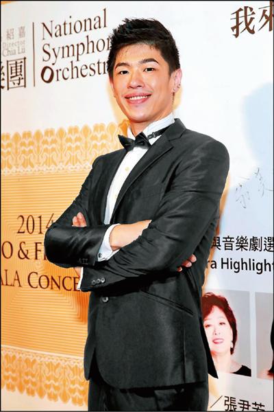 國內男高音湯發凱將和海莉對唱經典歌曲《月亮代表我的心》。（牛耳藝術提供）