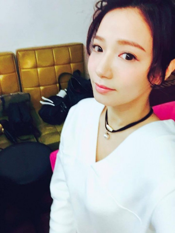 正妹攝影師「星光奈奈」表示從「嘎寶事件」有東西可以學習。圖為寶兒。(圖擷取自寶兒-吳昀廷臉書粉絲專頁) 正妹攝影師「星光奈奈」表示從「嘎寶事件」有東西可以學習。圖為寶兒。(圖擷取自寶兒-吳昀廷臉書粉絲專頁)