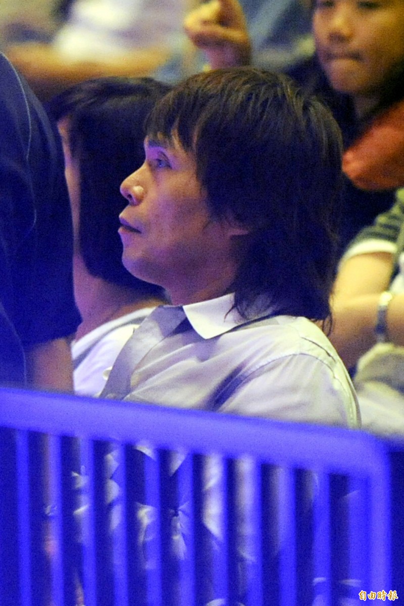 安麗雅芝2016亞洲冰上盛典，伍佰。（記者趙世勳攝）