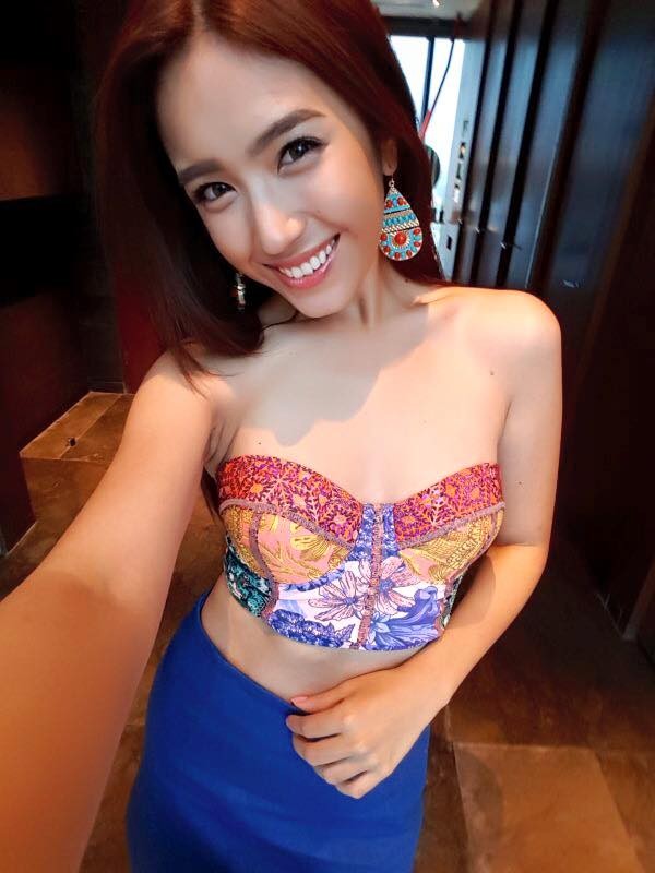 雷瑟琳被爆因為想轉投別人名下，無預警跟王珮華解約。（翻攝自臉書）