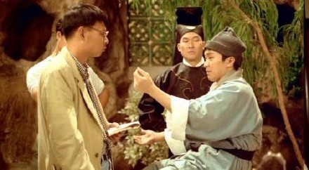 《唐伯虎點秋香》的花絮照最近被曝光，引發影迷熱烈討論。（翻攝自微博）