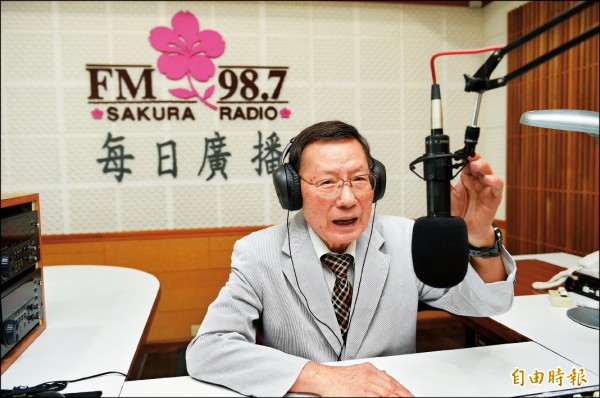 83歲周進升 守護麥克風一甲子