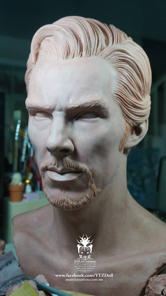 雕像製作過程圖。（翻攝自【異頭栽‧人形工作室】粉絲專頁）