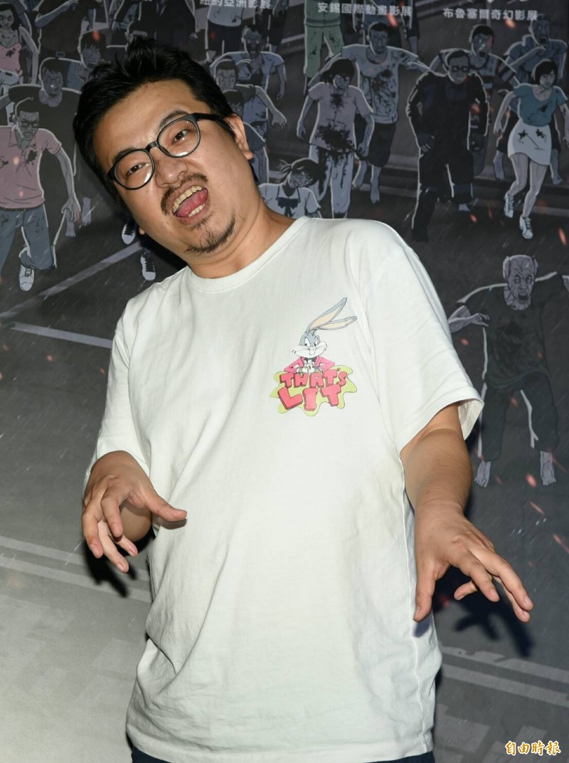 延尚昊導演學活屍。（記者宋志雄攝）
