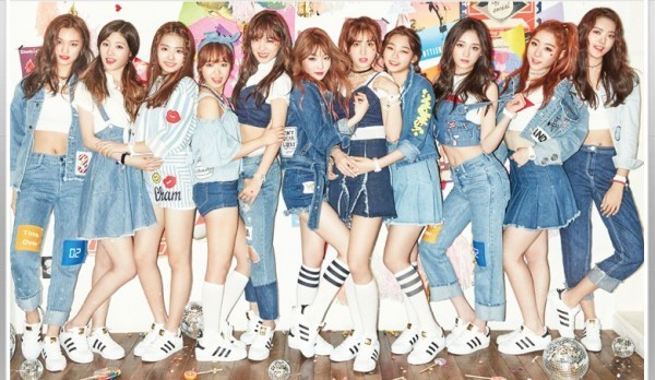 I.O.I以《Pick Me》、《Very Very Very》 入選考前禁止曲。(翻攝自YMC官網)
I.O.I以《Pick Me》、《Very Very Very》 入選考前禁止曲。(翻攝自YMC官網)