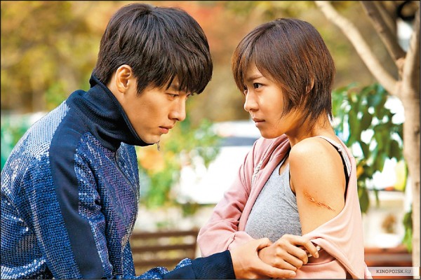 河智苑、玄彬（左）6年前合作《祕密花園》，至今仍維持好交情。（資料照）