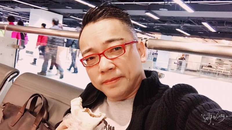 詹惟中低調回應江柏樂，稱對方是人生勝利組第一名。（翻攝自詹惟中臉書）
