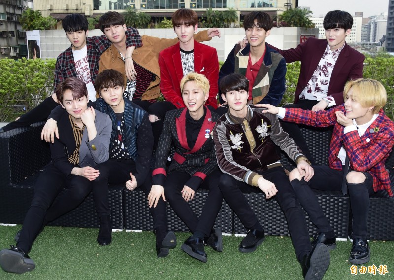 PENTAGON聯訪。（記者潘少棠攝）