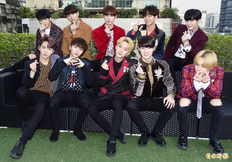 PENTAGON聯訪。（記者潘少棠攝）