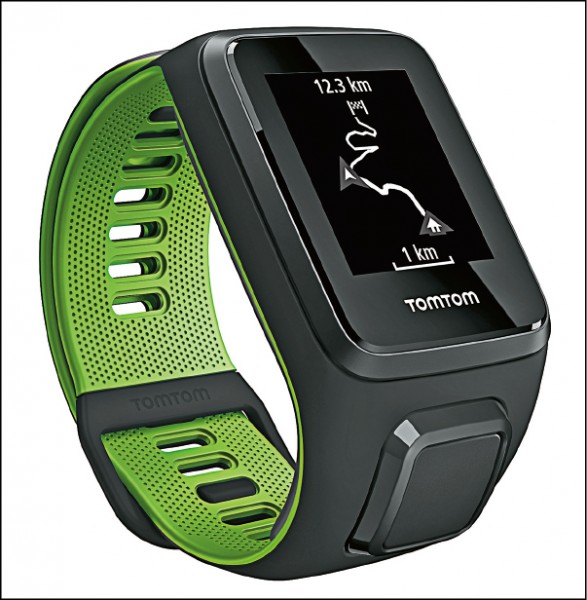 TomTom跑步運動錶Runner 3，原價7,380～8,880元，母親節8折特價5,904～7,104元。