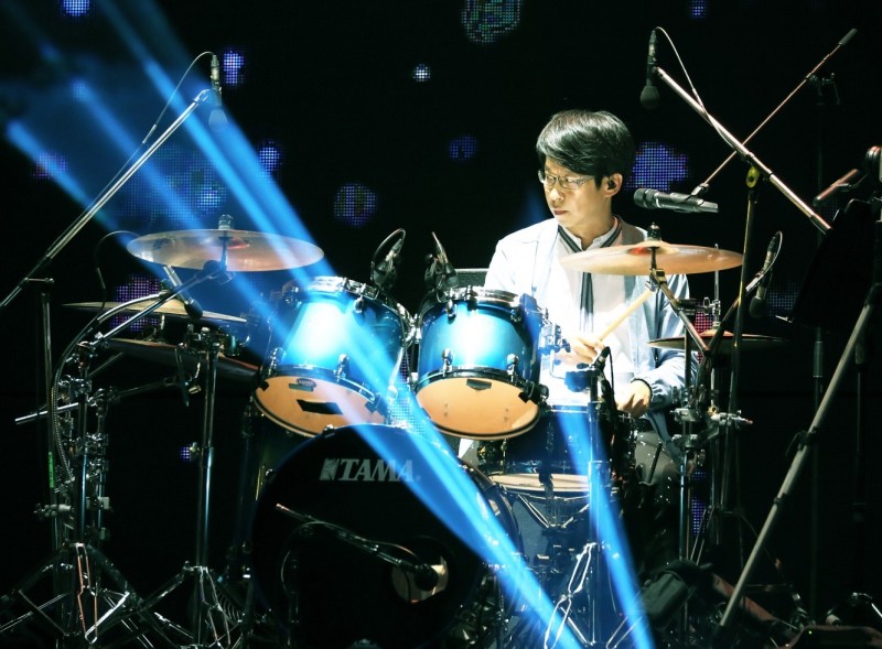 冠佑承諾會照顧阿信。（相信音樂提供）