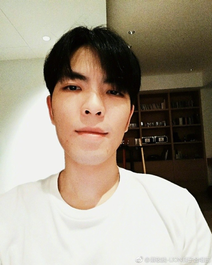 蕭敬騰將主演周杰倫監製的電影《靠譜兄弟》。（翻攝自蕭敬騰微博）