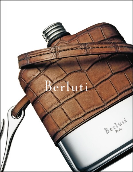 Berluti 2017年秋冬廣告藉由靜態的生命力展現搖滾精神。 Berluti 2017年秋冬廣告藉由靜態的生命力展現搖滾精神。