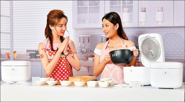 小米和全國電子結盟，米家IH電子鍋2月3日在全國電子獨家首賣，售價2,495元。
