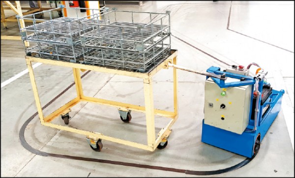 大金泰國壓縮機智慧化工廠，採用無人運輸車。