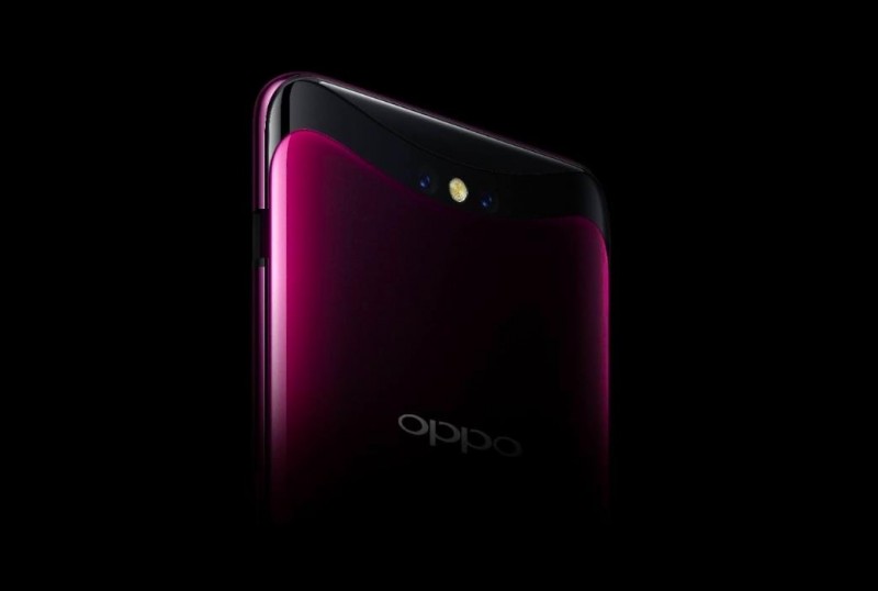 前後鏡頭都採用升降設計的OPPO Find X，下周一7月30日首度在台亮相。（OPPO提供）