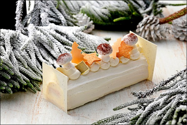 侯布雄法式甜點沙龍「香草焦糖樹幹蛋糕」，1,080元。