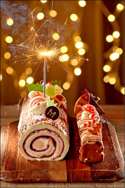 台北美福大飯店─Moment café& bakery，經典樹幹蛋糕780元、蒙布朗磅蛋糕420元。