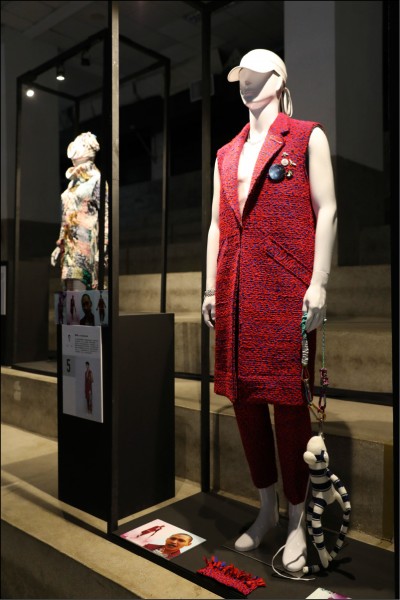 台南時裝週「ECOTOPIA永續時尚設計獎」第一名得獎作品：張亞詰。