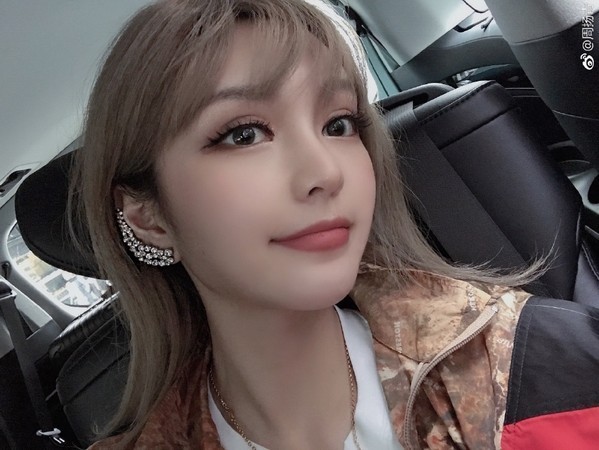 曬美照網驚「又整瞭！」 小豬網紅女友坦承動瞭這裏