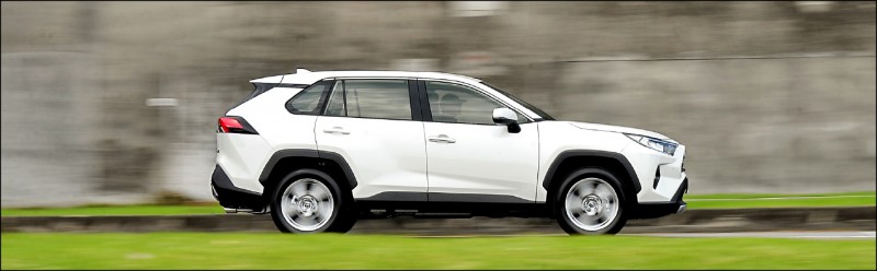 流行消費 日系進口2 0 Na動力suv 1 自由娛樂