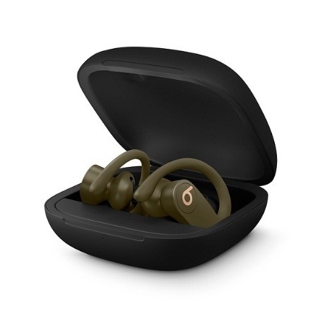 搭配充電盒，Beats Powerbeats Pro電力高達24小時。（翻攝官網）